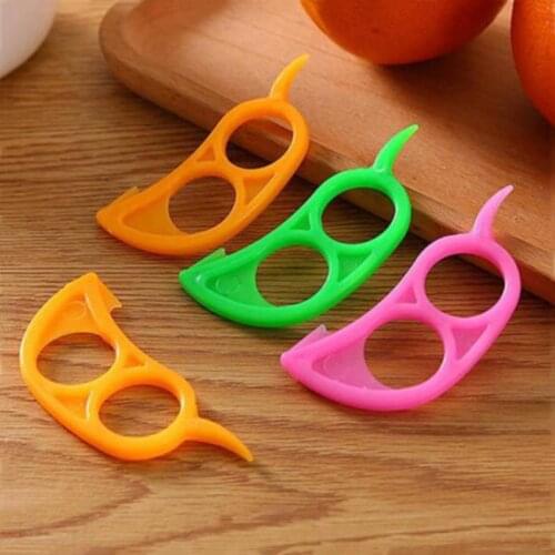 1/10pcs Fruit Slicer Plastic Orange Peeler Lemon Grapefruit Opener Knife Quick Peel Kitchen Tool Kitchen Gadget (Random Color)