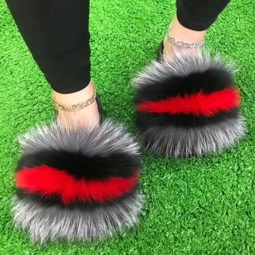 Summer Women Essential Fluffy Fur Sandals Ladies Practical Family Home Breathtaking Fur Slides Grils Furry Fur Beach Flip Flops