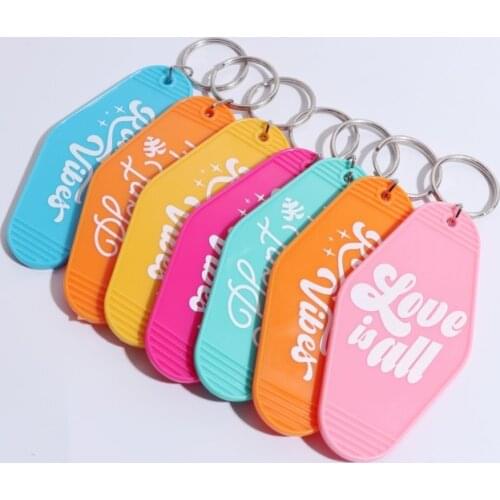 Custom Logo Printing Plastic Motel Keychain Glitter Hotel Acrylic Keychain