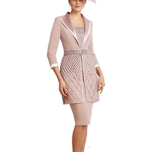 Mother of the Bride Dress Elegant Vintage Plus Size Square Neck Knee Length Lace Satin with Sash / Ribbon