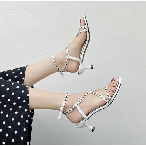 One word buckle sandals female 2020 summer new sexy thin heel casual Roman fashion printing high heels Z821