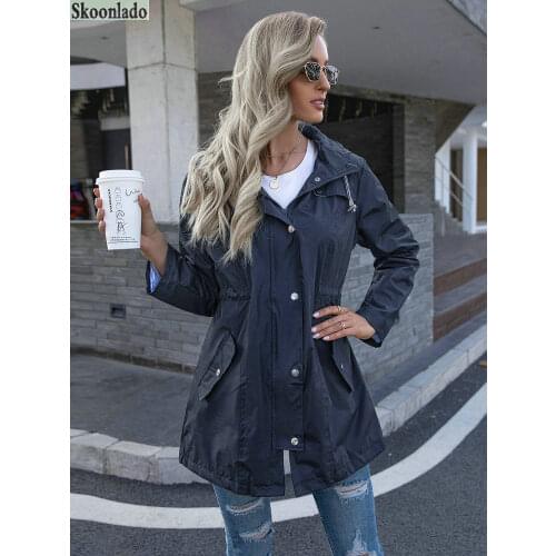 Womens V-neck waistband, hood, pockets, buttons, water-repellent fabric pure color windbreaker