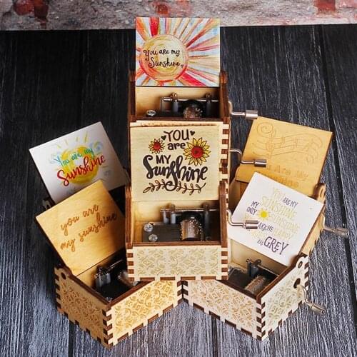 2021 New Wooden Hand Crank Sailor Moon/Queen/TO MY Wife/Amelie/La vie en rose Theme Music Box Christmas Gift