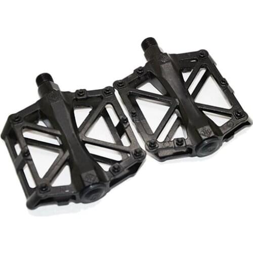 Cycling Bicycle Pedal MTB Cycling Bike Bicycle Aluminum Alloy Flat Platform Pedals with 9/16 Threads Bicycle Parts
