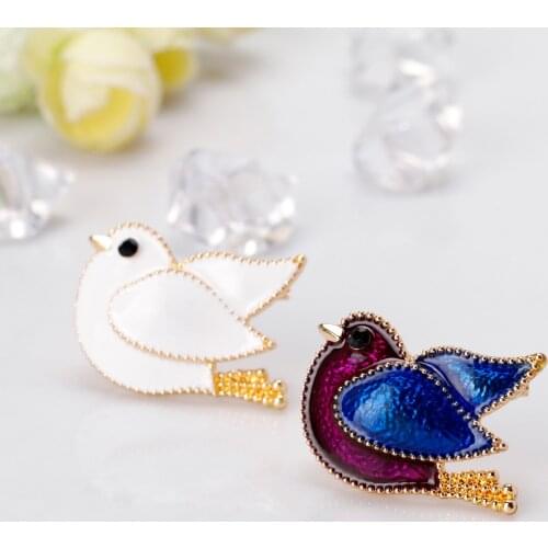 White Cute Pigeon Brooch Flight Carrier Pigeon Metal Pins for Women Kids Jewelry Enamel Brooches Accessories