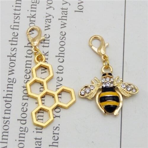 Julie Wang 4PCS Enamel Honeycomb And Bee Charms With Lobster Clasp Hive Honeybee Pendant Alloy Keychain Jewelry Making Accessory
