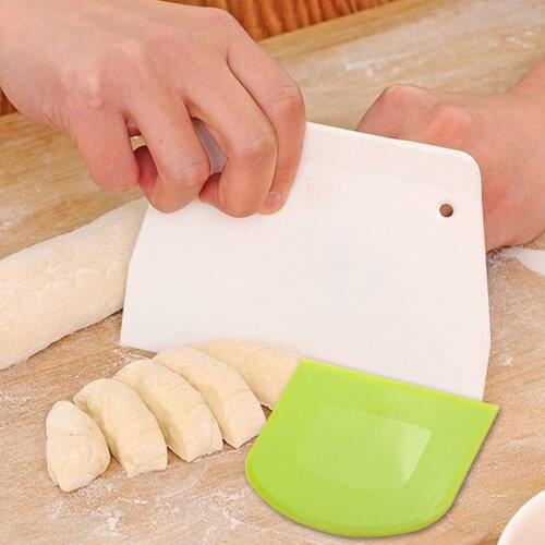 2 Pcs Pastry Cutters Baking Dough Scrapers Cream Icing Scraper Cake Dough Cutter Cheese Scraper Spatula Kitchen Butter Knife