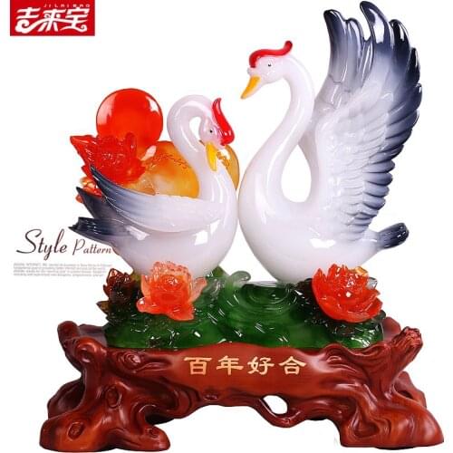 Girlfriends wedding gift to send wedding gifts creative wedding upscale utility room living room furniture craft Swan Decoration