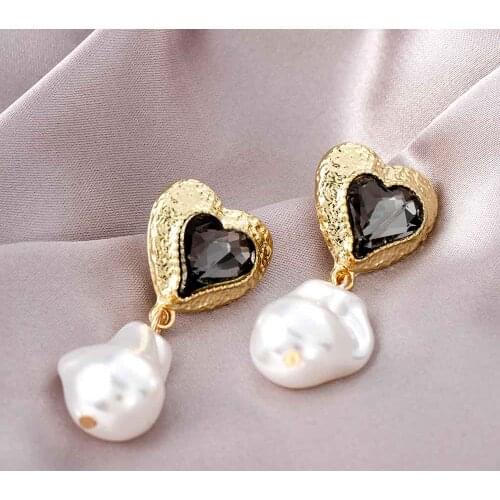 Baroque Irregular Heart Pearl Knot Earrings for Women French Stud Earrings Jewelry Gifts Trendy New Hanging Earrings Wholesale