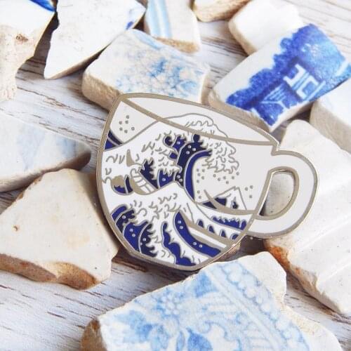 Unique Great Wave Teacup Hokusai Tea Enamel Pin Japanese Kanagawa Art Backpack Pin Decor Unique Gift