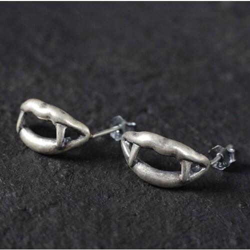 Retro Personality Punk Simple Earrings Gothic Vampire Lips Earrings Fashion Men and Women Hip Hop Party Jewelry Accessories