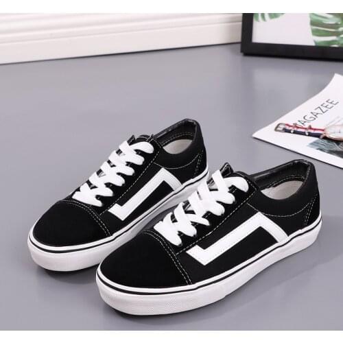 Fashion Women Canvas Flats Shoes Sneakers Woman Casual Couple Shoes Men Classic Student Skateboard Female Flats Male sneakers