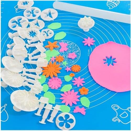 33PCS Hand Pressure Cookie Molds Flower Butterfly Cookie Stamps Fondant Molds plastic Fondant Molds Cookie Cutter