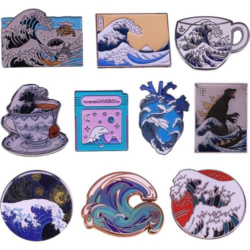 The Great Wave of Kanagawa Enamel pins Anatomical Heart Tea Lover Japanese Style Artist Hokusai Classic Painting Art Brooch