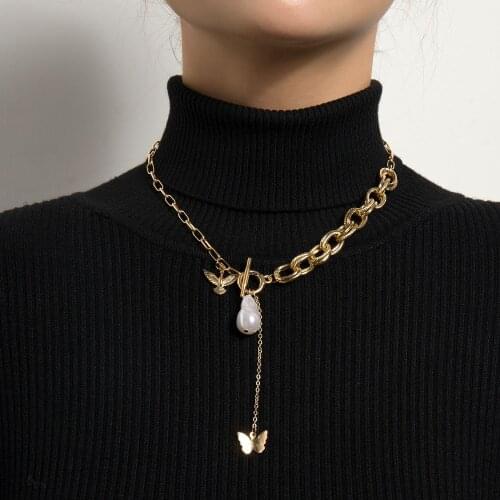 Hiphop Fashion OT Buckle Pearl Birld Butterfly Necklace Pendant Personality Asymmetric Thick Chain Clavicle Necklace Jewelry