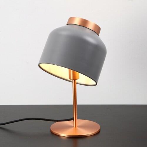 Nordic modern simple light luxury bedside counter lamp coffee shop model guest room personalized decorative table lamp