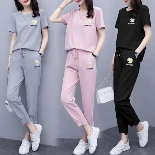 Ladies Cotton-containing Summer New Fashion Suit Small Daisy Embroidered T-shirt Casual Pants Two-piece Woman