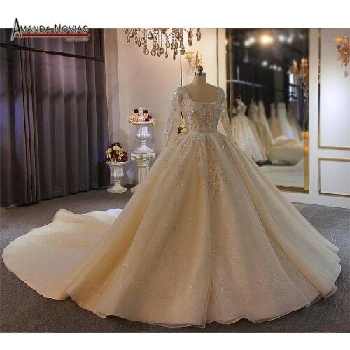 2022 New Design Lace Appliques Ball Gown Wedding Dress With Long Sleeve NS3910