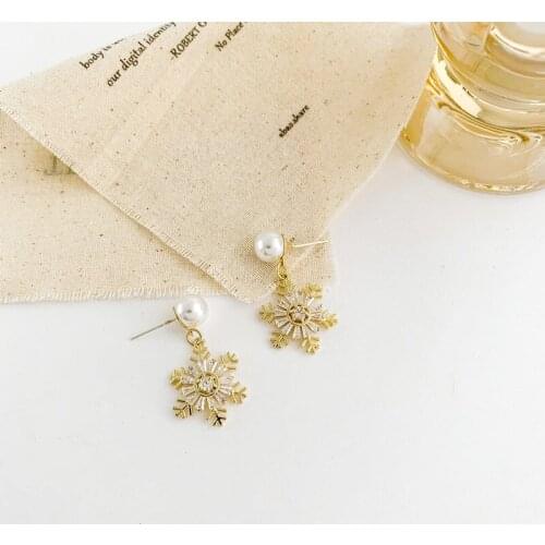 Origin Summer Korean Fashion Bling Bling Golden Snowflake Dangle Earings for Women Exquisite Pearl Earing Everyday Jewellery