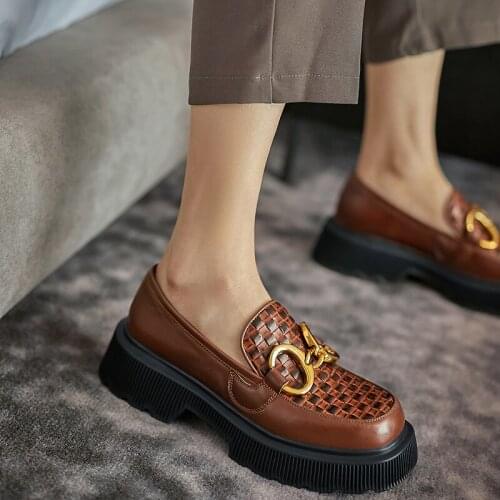 Samsacq Leather Pumps