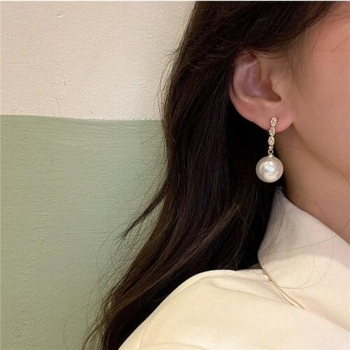 U-Magical Luxury Vintage Asymmetry Love Heart Dangle Earrings for Women Simulation Pearl Rhinestone Metal Earrings Pendientes