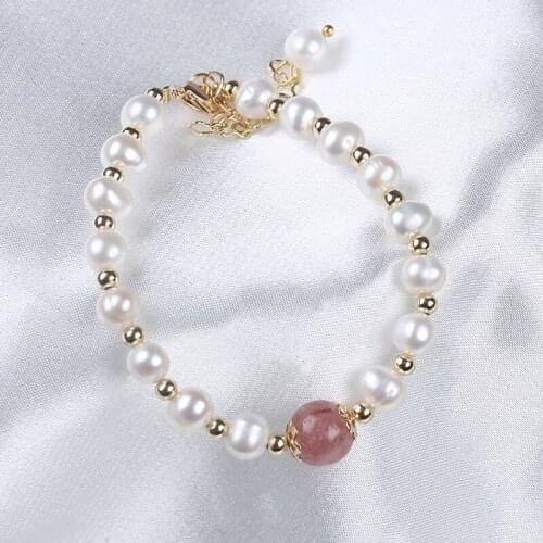 2021 New Arrival Natural Freshwater Pearl Bracelet Strawberry Crystal Accessories Simple Style Women Jewelry