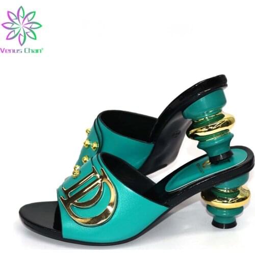 Latest Design Women Shoes High Heel Ladies Dress Shoes Patent Leather Italian Women Pumps 2021 Fashion Women Party Pump Heels