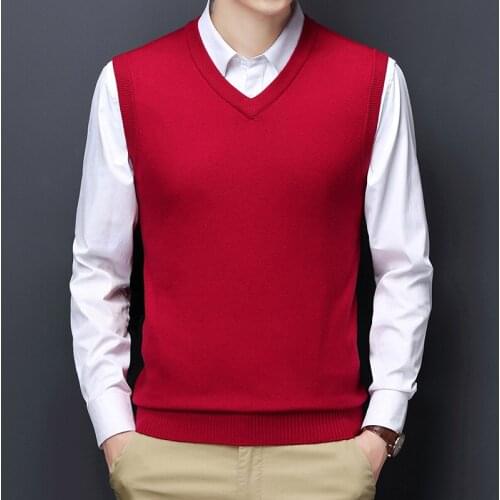 Latest Design Men Fashion V-Neck China Red Sleeveless Wool Knitted Pullover Sweater Vest