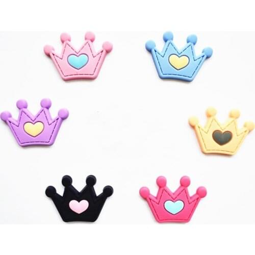 100Pcs Colorful Crown PVC Flatback Fit Center Crafts Phone Case Cable Brooches Hair Bands Pen Cap Accessories Kids Gift