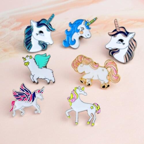Lovely Cute Cartoon Pegasus Alpaca Fly Horse Compilation Enamel Brooches Pins For little Girls