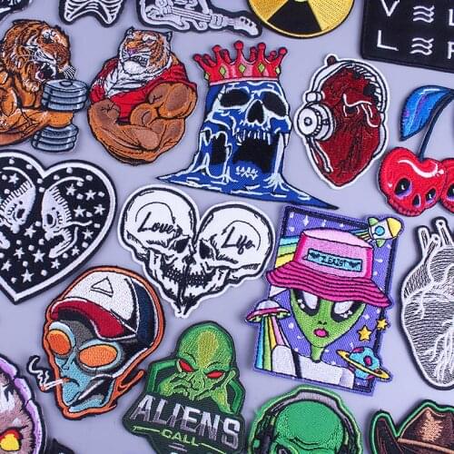 Skull Iron On Embroidered pacthes on clothes Punk Biker Patch Stripes On Jackets Applique Clothing Badge Hippie Cloth Patches