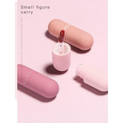 Mini capsule shaped lip gloss bling mat 3pcs lip gloss set ;three kinds of land; Three different makeup The different experience