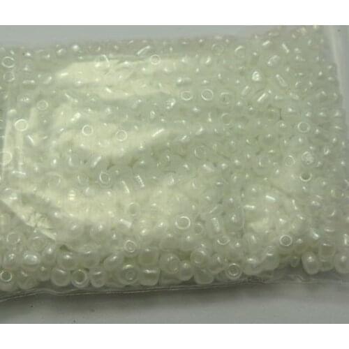 800 Ceylon White Pearl Glass Seed Beads Rondelle 4mm (6/0)