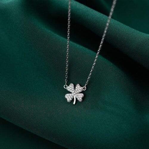 XLC22 Real 925 Sterling Silver Sweet Flower Pendant Necklaces Dainty Zircon Clover Necklace Hypoallergenic Jewelry for Women