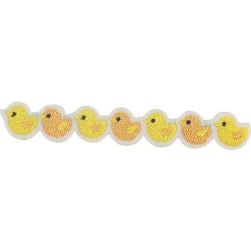 2/5pcs Cute Chick Patch Baby Chicken Line Up Patches Embroidered Adorable Little Thing Marching Icon Iron Sewing Costume Diy