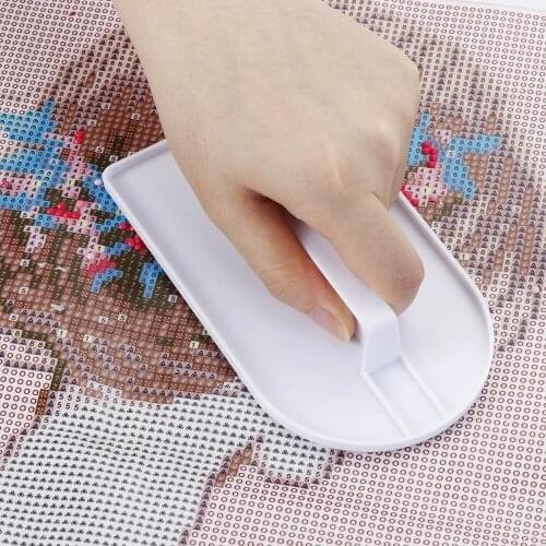 Reusable diamond painting tool accessories Smooth diamonds to prevent rhinestones from falling off the mosaic cross stitch tool