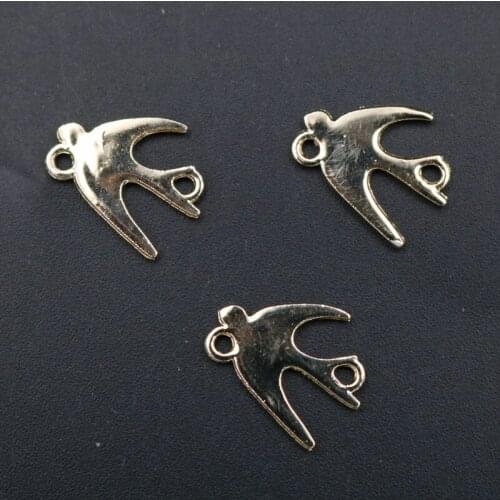 WKOUD 8pcs UC Plating KC Golden Swallow Charm Alloy Pendants Vintage Necklace Bracelet DIY Metal Jewelry Findings A1664