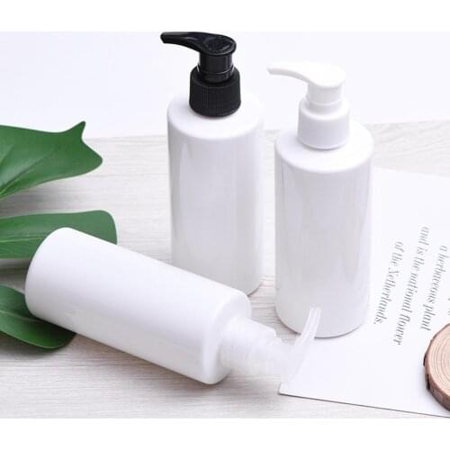 1Pcs 200ML Refillable Plastic Pump Dispenser Bottles for Lotion, Massage Oil, Shampoo and More BPA/Latex Travel Container