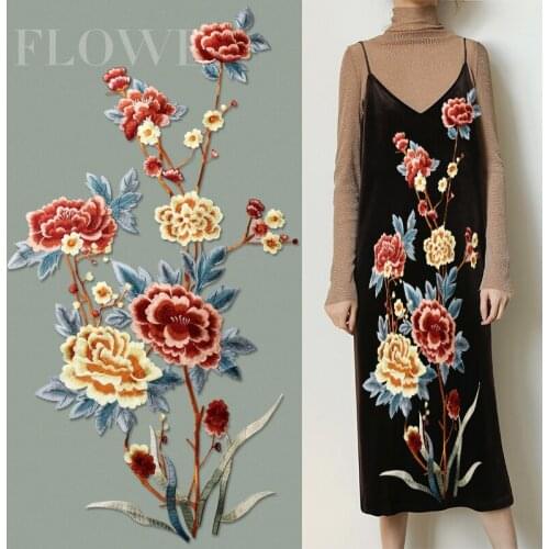 Big Sew On Embroidery Patch Flower Cloth Dress Applique Patches For Clothing Embroidered Parches Bordados Ropa