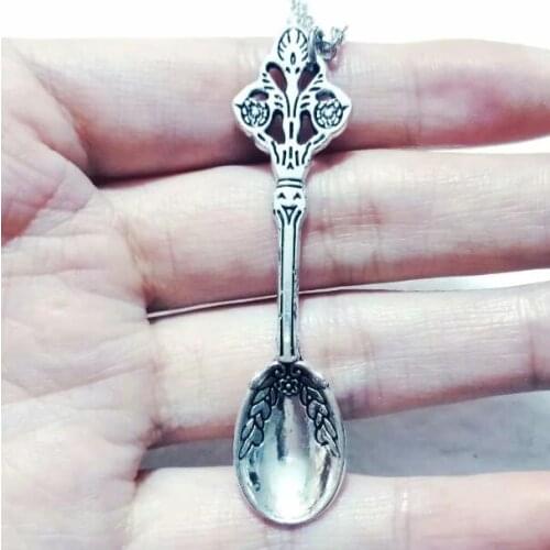 Fashion Spoon Charm Necklaces Crown Inspired Mini Tea Spoon Snuff Pendant Necklaces Chain Choker Jewelry Gift