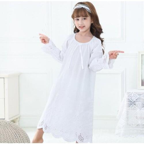 Leisure Princess Style Sleepwear For Girls Soft Cotton Butterfly Nightgowns Kids Night Dress Long Sleeve Bathrobe Childrn Nighty