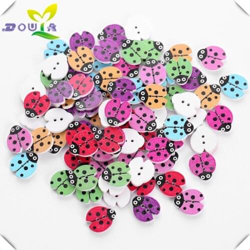 24pcs/ package Childrens cartoon sweater button DIY button beetle Ladybug decorative wood button