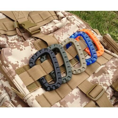 Outdoor hiking buckle tactical grip d type chain backpack buckle keychain quick release buckle