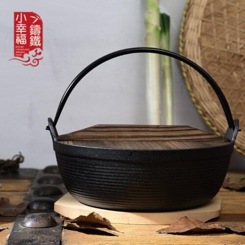 Household cast iron stew pan uncoated soup rice hot pot wooden glass lid with wood pad set saucepot stewpan