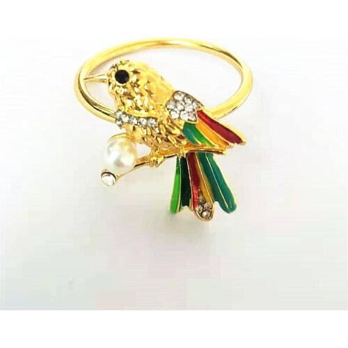 Metal alloy magpie bird color diamond-studded napkin ring Western food known as decorations