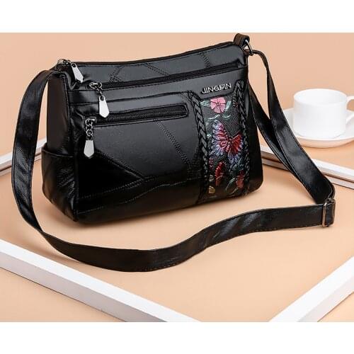 Crossbody Bag For Women Shoulder Bags Butterfly Flower Messenger Ladies Multiple Pockets Outdoor Travel Crossbody Purse zipper