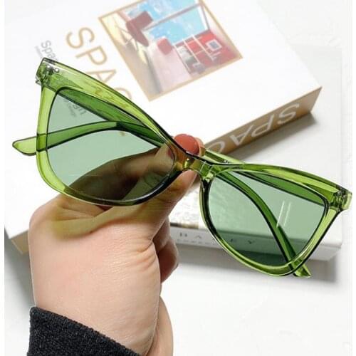 2021 Vintage Green Cat Eye Sunglasses Trendy Summer Clear Shades For Woman Sunglass Ladies Retro Fashion Small Glasses UV400