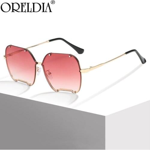 2021 Fashion Square Sunglasses Women Men Punk Shades Glasses Ladies Luxury Brand Designer Eyeglasses Metal Frames Eyewear UV400