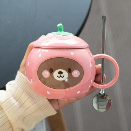 Personalized cartoon pattern bear strawberry ceramic coffee mug with lid large capacity couple tea cup creative gift for friends