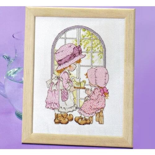 European Cute Girl Fishxx Cross Stitch Cross185-10 Entertaining Friends Figure Handmade Embroidery Painting Home Bedroom Suite